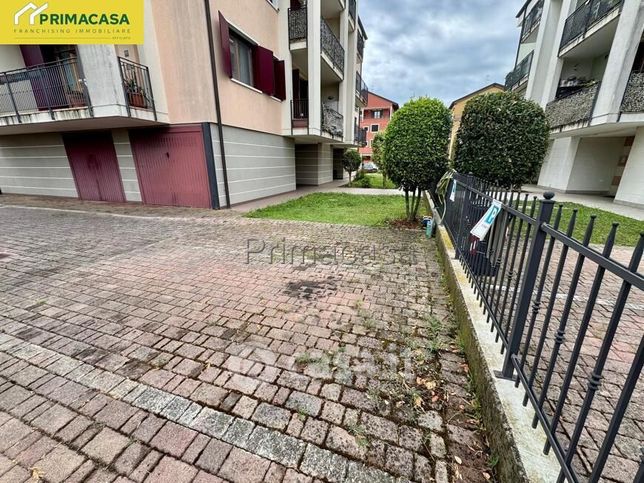 Box/posto auto in residenziale in Via San Giuseppe