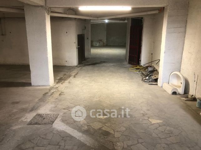 Garage/posto auto in residenziale in Via Madonna delle Grazie 4