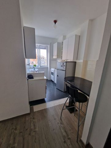 Appartamento in residenziale in Via Raffaele Calzini