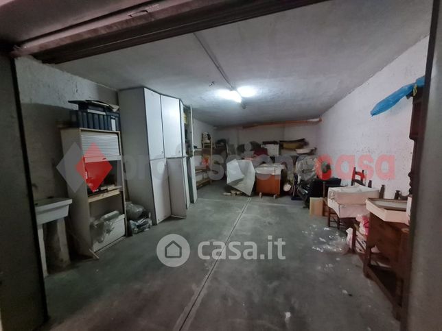 Box/posto auto in residenziale in Via Armando Diaz 4