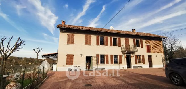 Casa indipendente in residenziale in Via Rocca d'Arazzo 30