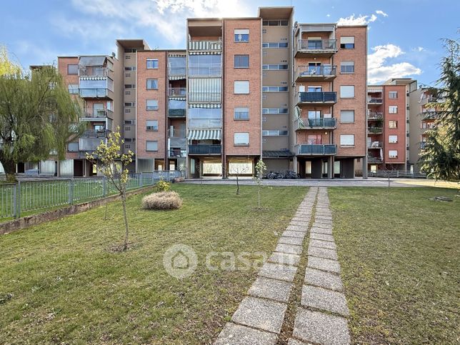 Appartamento in residenziale in Via Genova 60