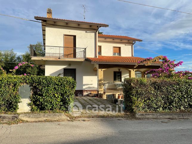 Casa indipendente in residenziale in Contrada san vincenzo