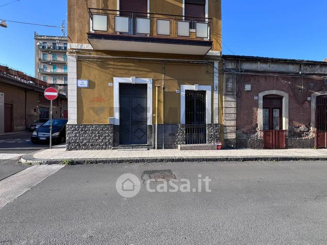 Casa bi/trifamiliare in residenziale in Via Nuova 90