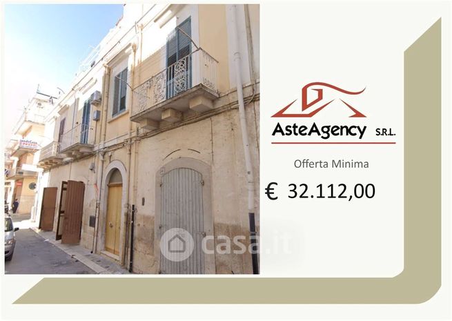 Appartamento in residenziale in Via A. Scacchi 16