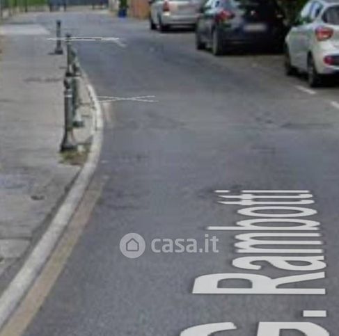 Appartamento in residenziale in Via G. Rambotti 65