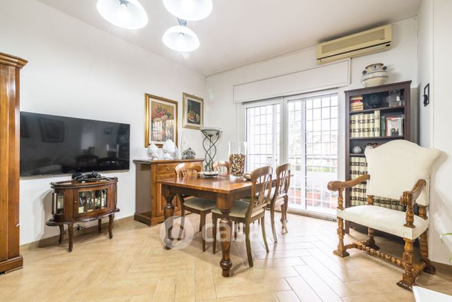 Appartamento in residenziale in Via Montecassiano 149