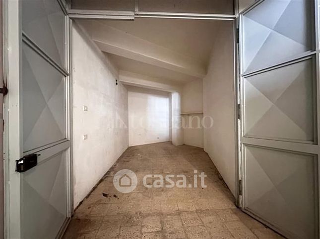 Garage/posto auto in residenziale in Via Vito Scalia