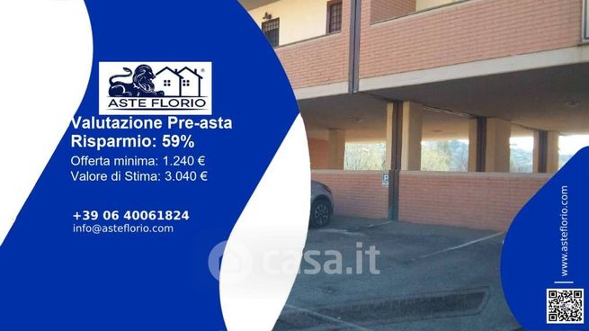 Box/posto auto in residenziale in Via delle Viole