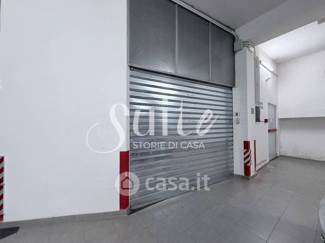 Box/posto auto in residenziale in Via Giuseppe La Villa