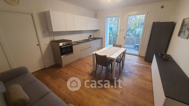 Appartamento in residenziale in Via Cavin di Sala