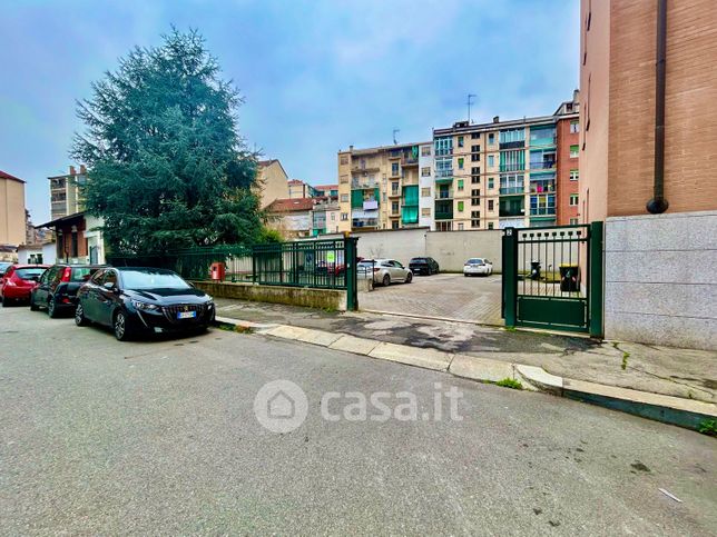 Box/posto auto in residenziale in Via Lorenzo Ghiberti 4/D