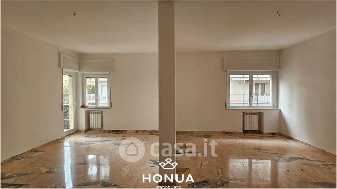 Appartamento in residenziale in Via Pietro Castellino 141