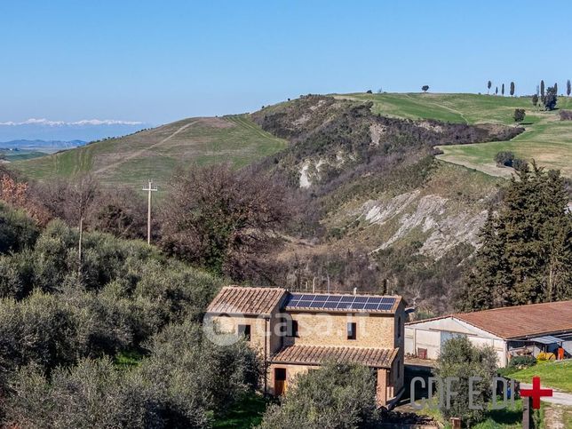 Rustico/casale in residenziale in Podere cipresso