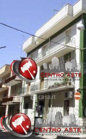 Box/posto auto in residenziale in Via Pastrengo