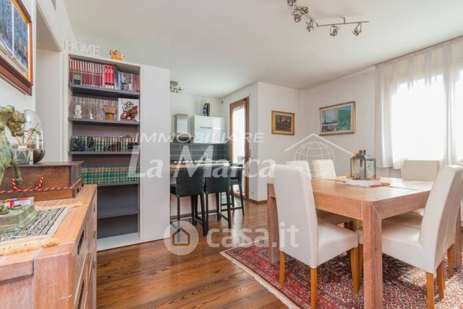 Appartamento in residenziale in Via Mantovani Orsetti 114