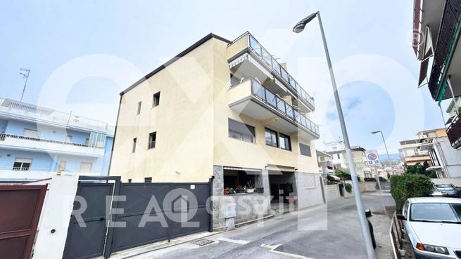 Appartamento in residenziale in Via Giovanni Verga 34