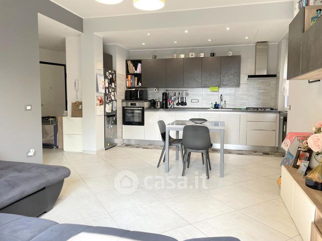 Appartamento in residenziale in Via Giacomo Puccini 15