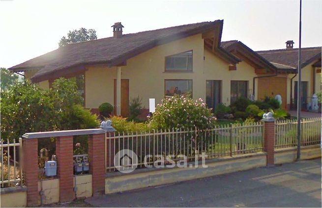 Villetta a schiera in residenziale in Via Enrico Fermi 7