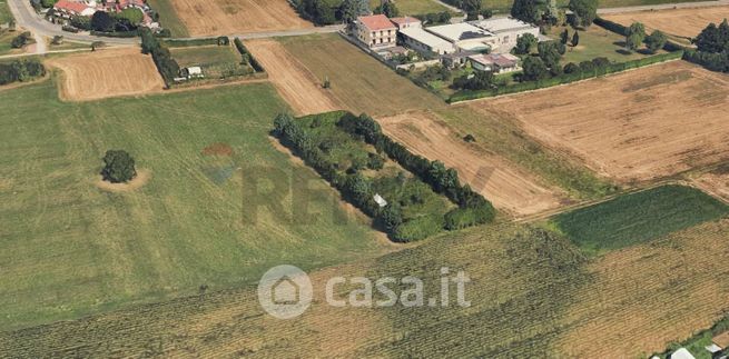 Terreno agricolo in commerciale in Via Lucca