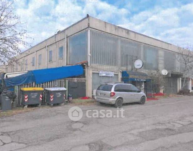Capannone in commerciale in Strada Statale per Alessandria