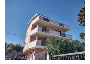 Appartamento in residenziale in Via Nazionale Adriatica Sud 64