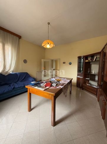 Casa bi/trifamiliare in residenziale in Via Malcantone 3