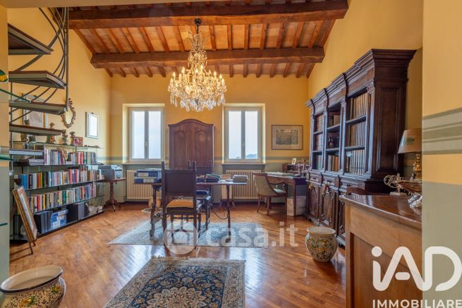 Casa indipendente in residenziale in Via Orso 17