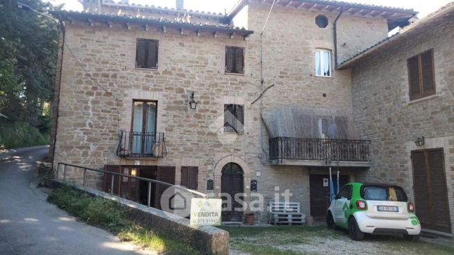 Rustico/casale in residenziale in Località San Presto 1
