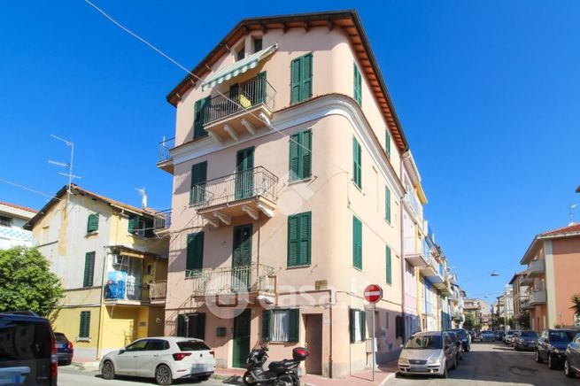 Appartamento in residenziale in Via C. Battisti 8