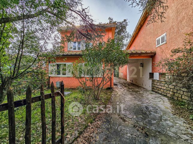 Villetta a schiera in residenziale in Via delle Sughere
