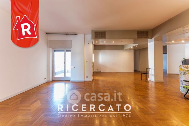 Appartamento in residenziale in Viale Japigia 20