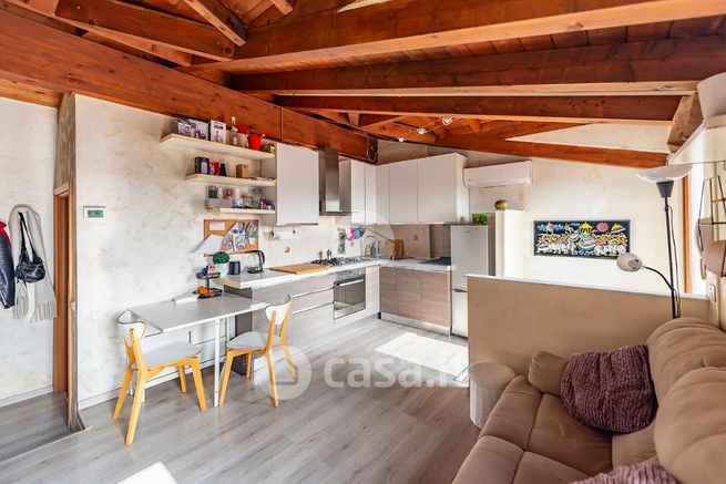 Appartamento in residenziale in Via San Cosma 19