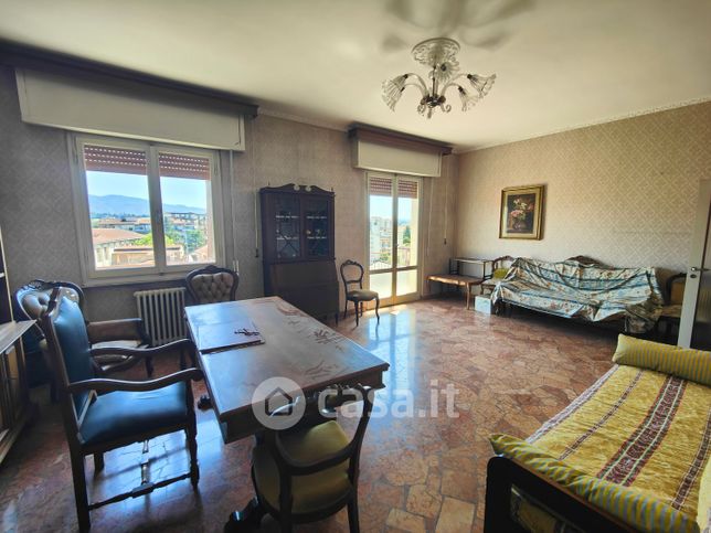 Appartamento in residenziale in Via Ammiraglio Burzagli