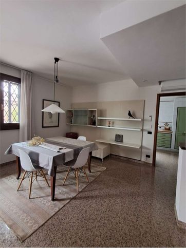 Attico/mansarda in residenziale in
