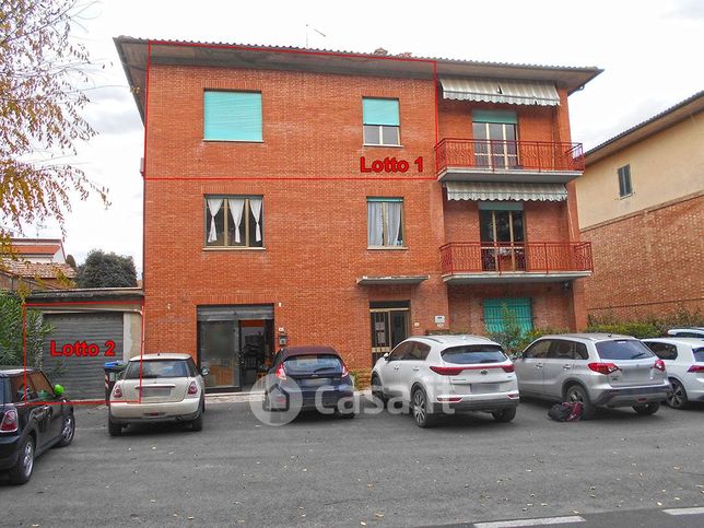 Ufficio in commerciale in Via Calamandrei