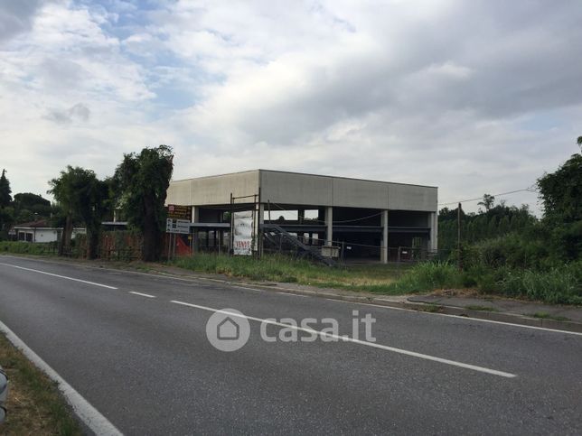 Attivitã /licenza (con o senza mura) in commerciale in Via Montesordo