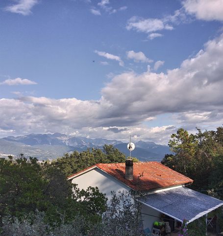 Casa indipendente in residenziale in Strada Militare della Rocchetta 47