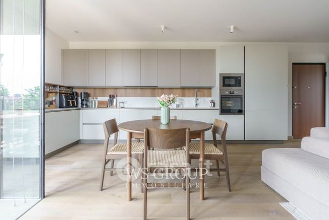 Appartamento in residenziale in Via Flavio Gioia 32