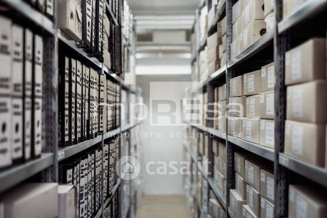 Capannone in commerciale in Via Vilfredo Pareto