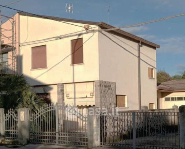 Appartamento in residenziale in Via San Pio X? 14