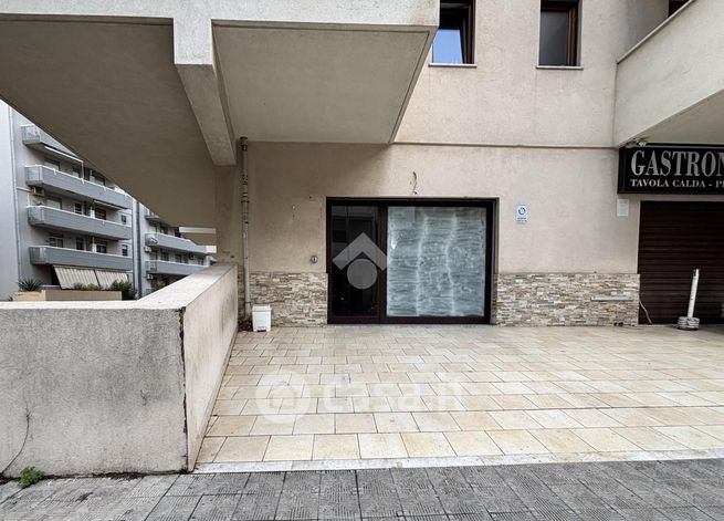 Box/posto auto in residenziale in Via Aurelio Sorrentino 43