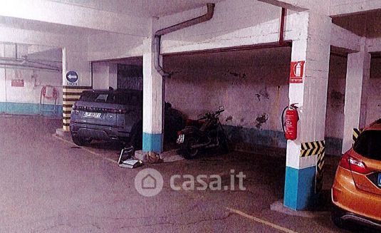 Garage/posto auto in residenziale in Via Migliaro 64