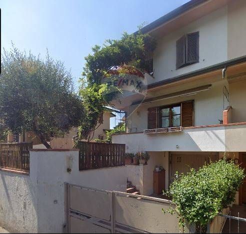 Casa bi/trifamiliare in residenziale in Via Rimini 2 /B