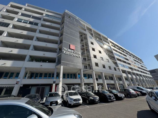 Appartamento in residenziale in Viale Giacomo Mancini 26