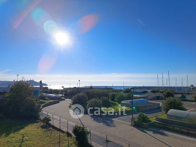 Villetta a schiera in residenziale in Via Porto Turistico 1