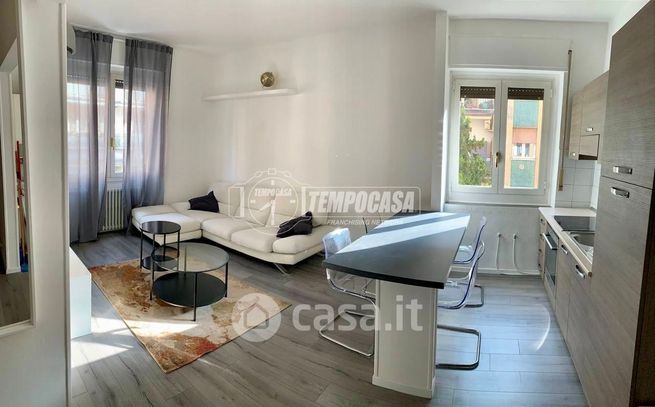 Appartamento in residenziale in Via Giovanni Berchet 11