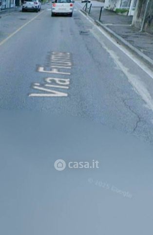 Box/posto auto in residenziale in Via Fiume