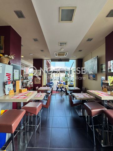 Attivitã /licenza (con o senza mura) in commerciale in Via Tiberio Claudio Felice