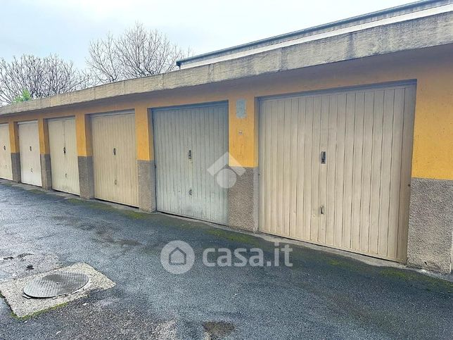 Box/posto auto in residenziale in Via Giuseppe Gria 6
